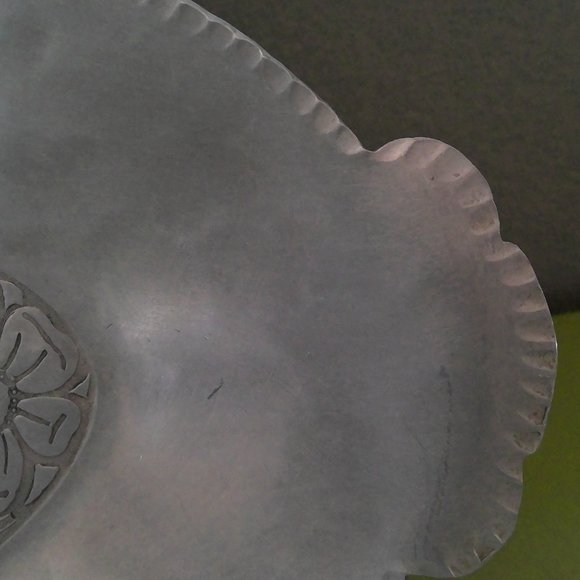 Intaglio Design by E.M.P.C. Forged Aluminum Serving Tray - Picture 3 of 4